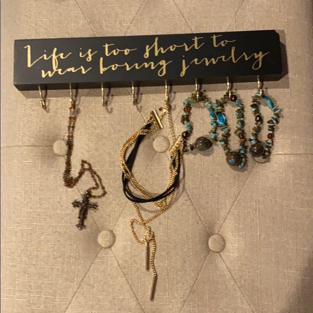 Jewelry hook with 2 necklaces and 3 bracelets set!
